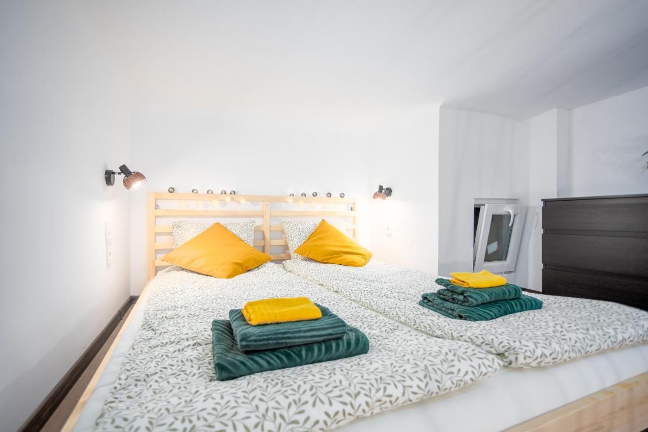 Green Goblin Apartment With Free Private Parking Budapest Luaran gambar