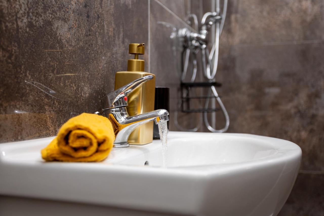 Green Goblin Apartment With Free Private Parking Budapest Luaran gambar